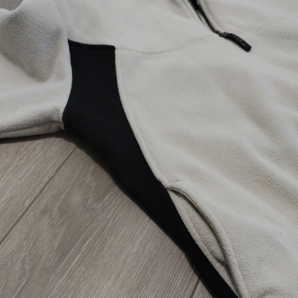 Izod Cream and Black Zip-Up Sweater - Picture 15 of 17